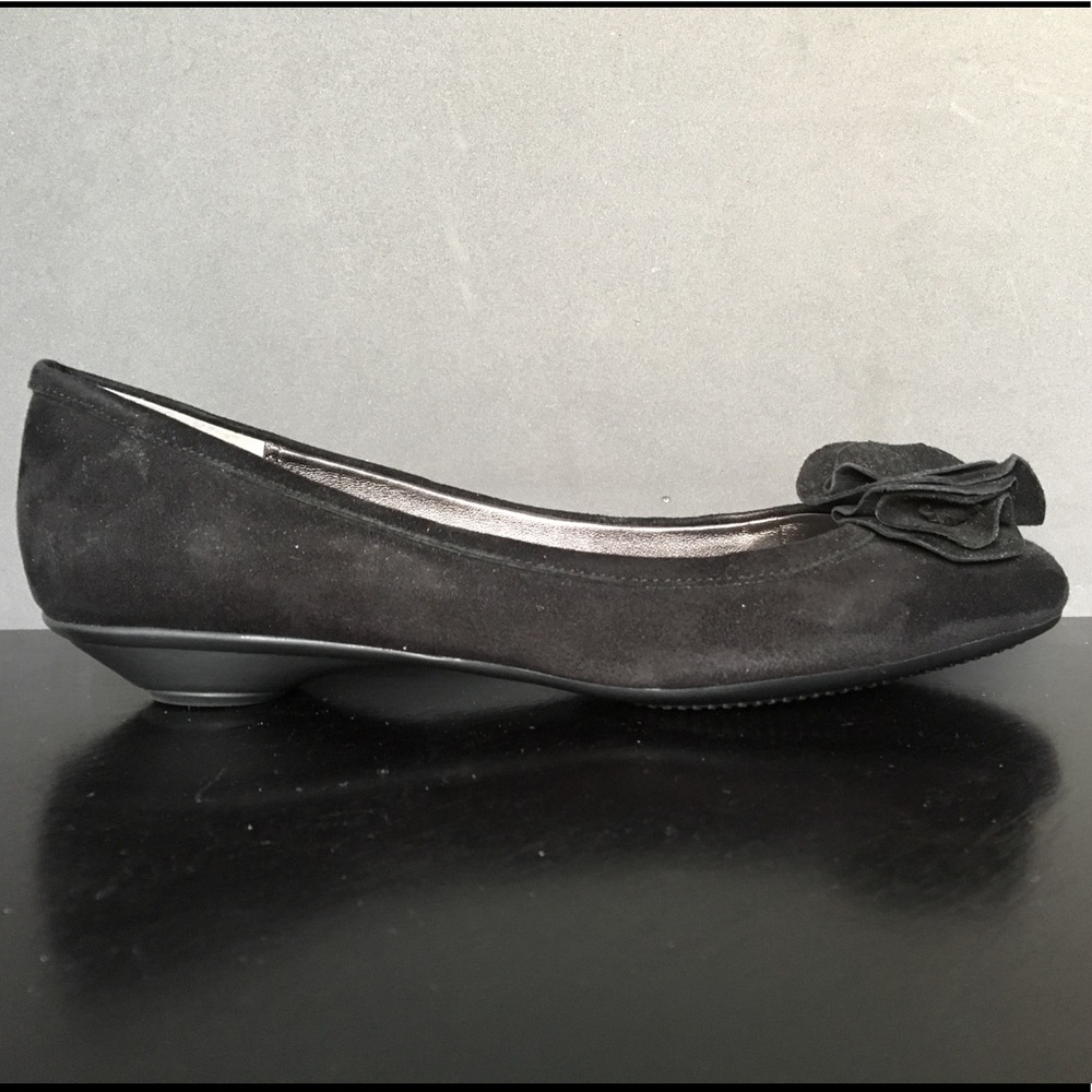 Cute Moda Suede Flats